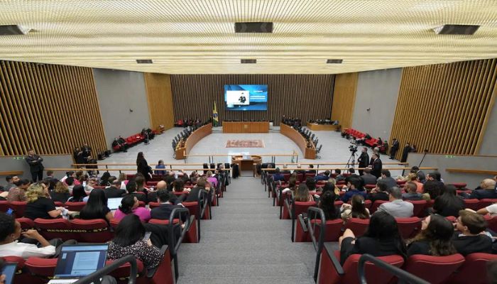 STJ decide que Robinho deve cumprir pena por estupro no Brasil